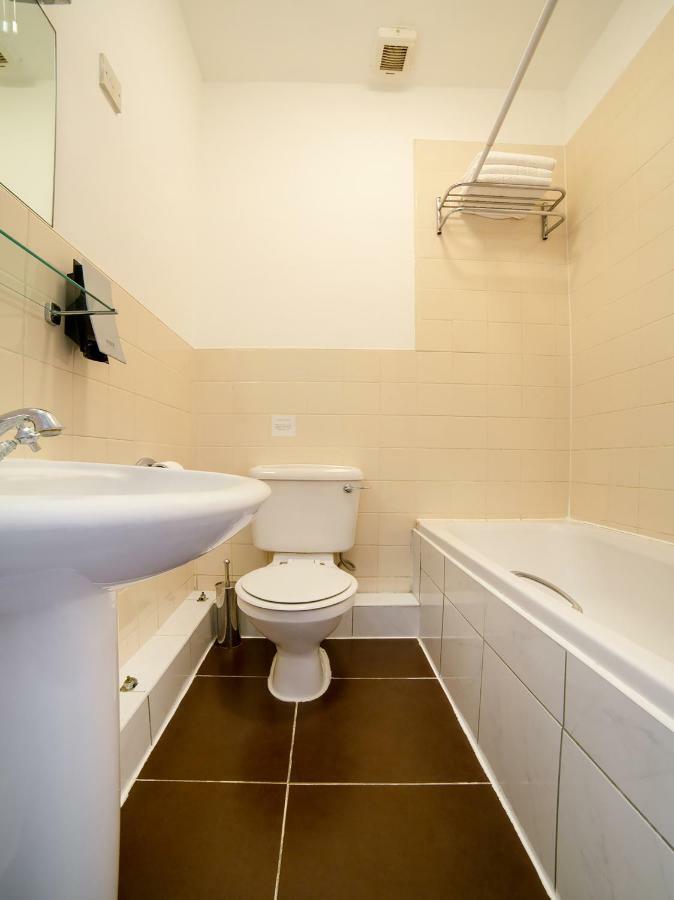 Oyo London Luton Hotel Luton  Kültér fotó
